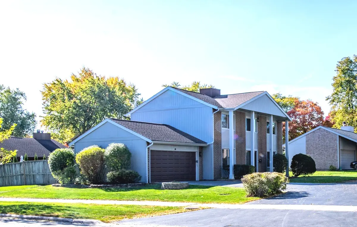 380 Ventura Club Drive, Roselle, IL 60172 - #1