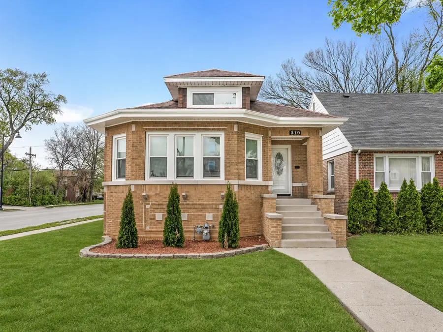 319 Bellwood Avenue, Bellwood, IL 60104 - #2