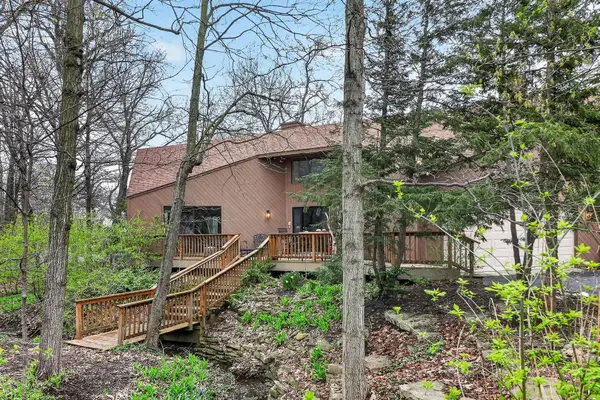 5337 Brookbank Road, Downers Grove, IL 60515