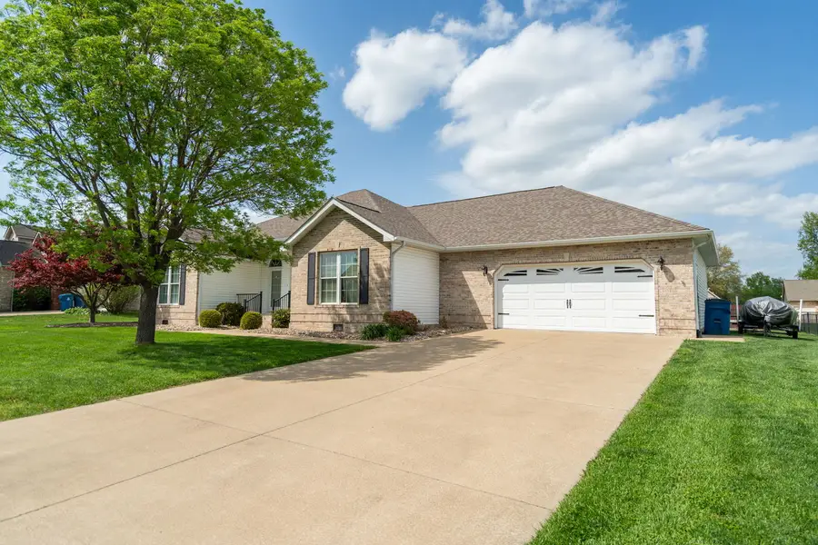 1106 Daybreak Drive, Marion, IL 62959 - #3