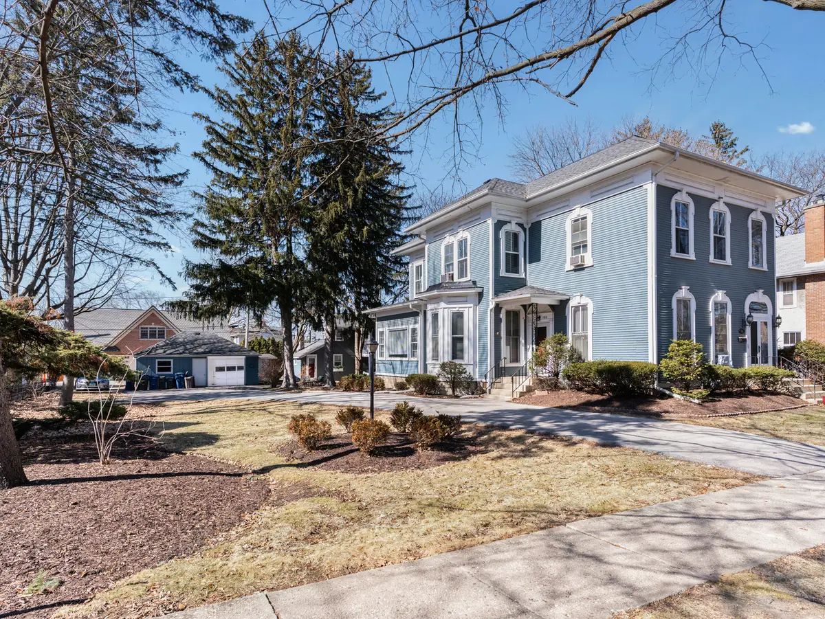 133 N Brainard Street, Naperville, IL 60540 - #1