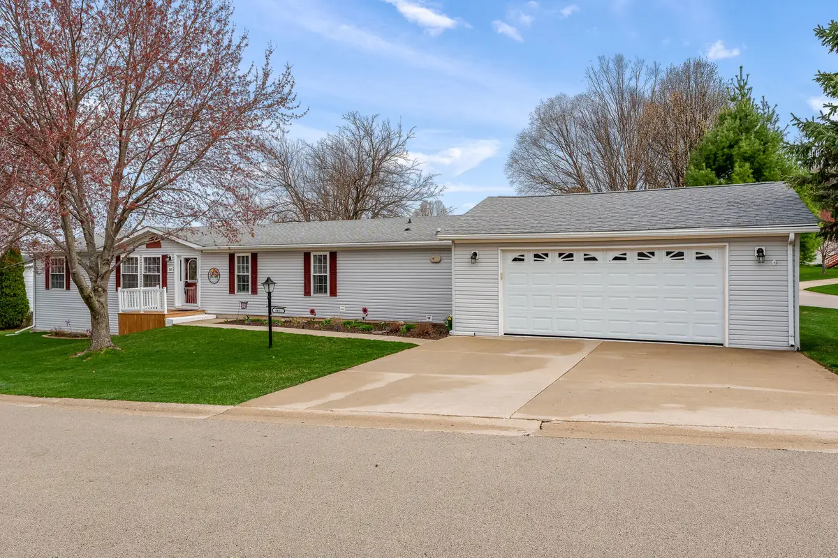 8401 Tamarack Drive, Machesney Park, IL 61115 - #1