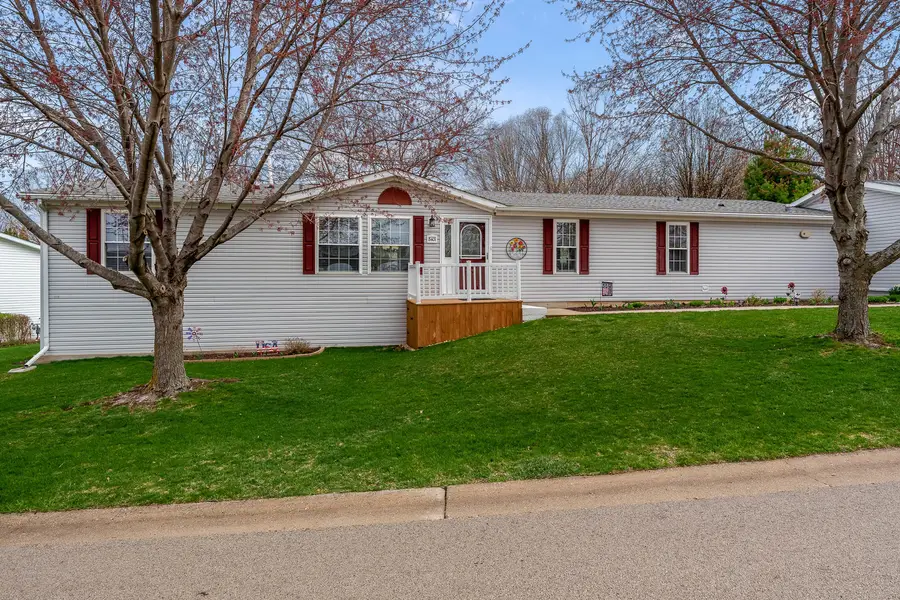8401 Tamarack Drive, Machesney Park, IL 61115 - #3