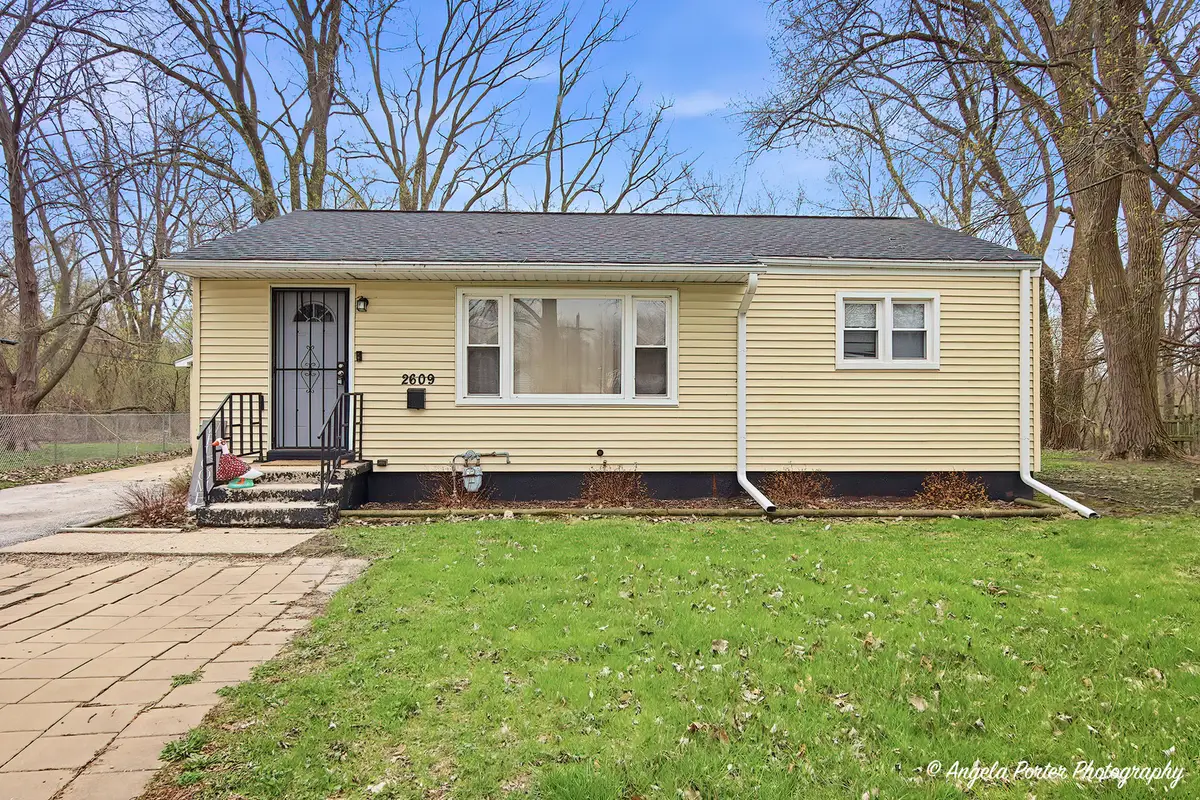 2609 N Pine Street, Waukegan, IL 60087 - #1
