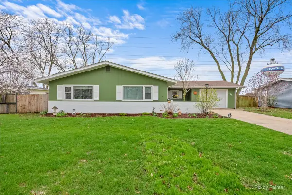 422 Princeton Drive, North Aurora, IL 60542