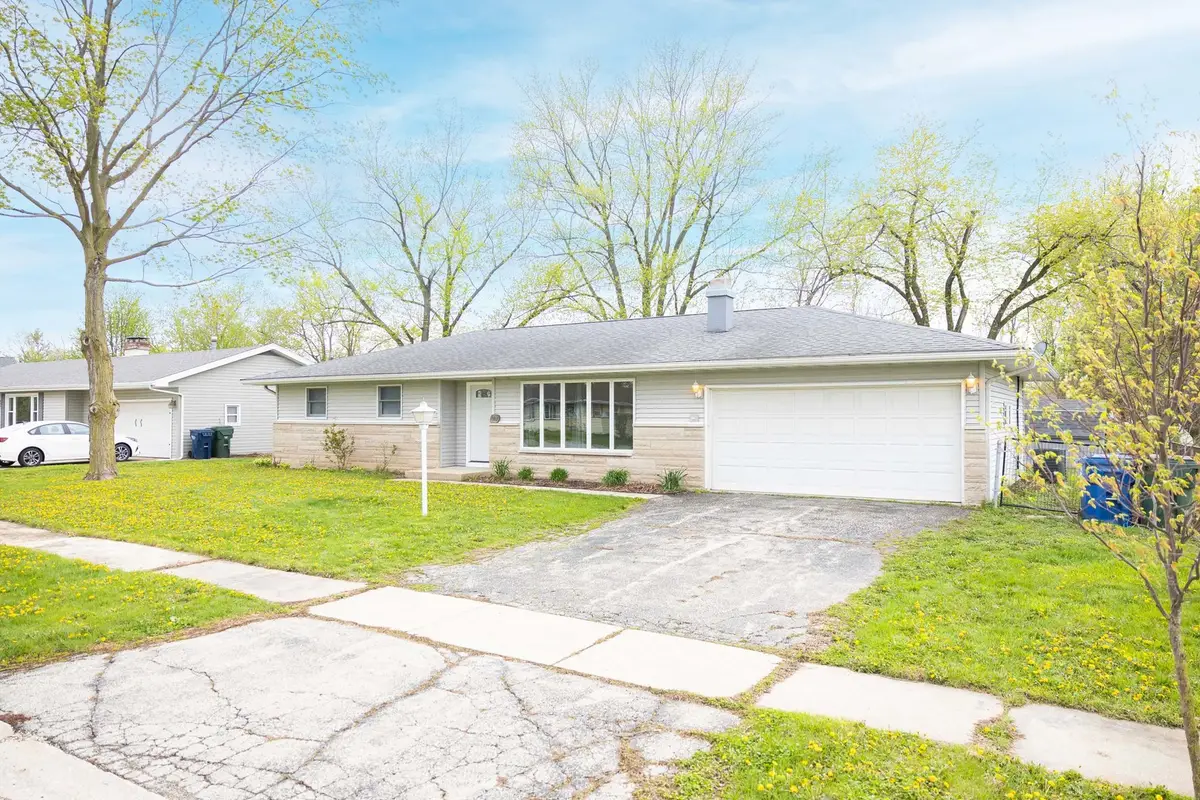 307 Illini Drive, Minooka, IL 60447 - #1