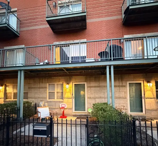 4530 S Woodlawn Avenue #1004, Chicago, IL 60653