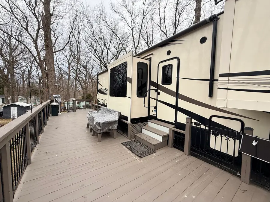 10-71 Woodhaven Lakes, Sublette, IL 61367 - #3