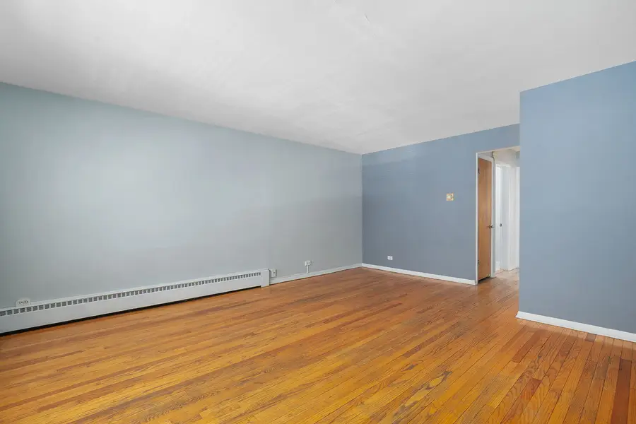 2623 W Berwyn Avenue, Chicago, IL 60625 - #3