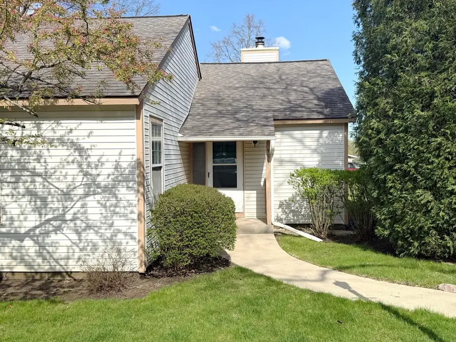 931 Chase Court, Gurnee, IL 60031 - #2
