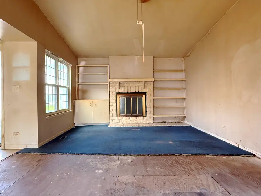 931 Chase Court, Gurnee, IL 60031 - #3