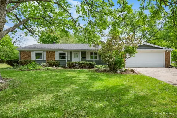 401 Hill Avenue, North Aurora, IL 60542