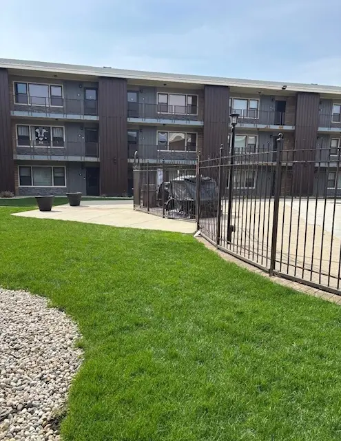 9608 W Higgins Road #2c, Rosemont, IL 60018 - #2