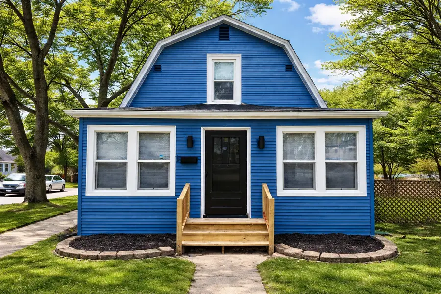 9820 S California Avenue, Evergreen Park, IL 60805 - #2
