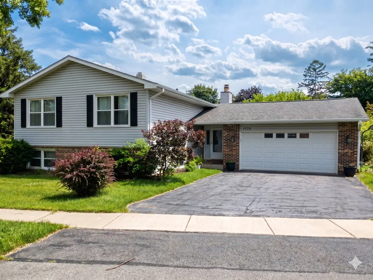 1928 N High Grove Lane, Palatine, IL 60074 - #1