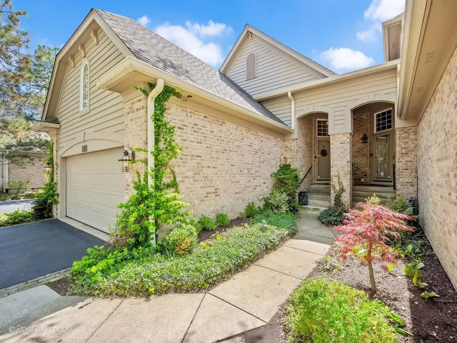 11025 Edgebrook Lane, Indian Head Park, IL 60525 - #3