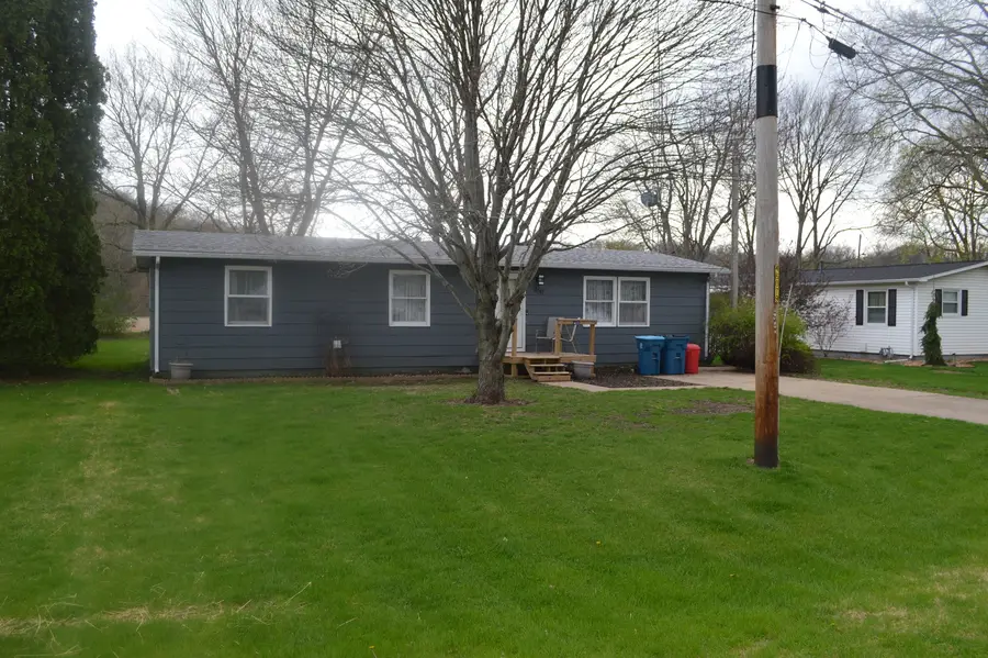 460 E Hill Street, Tiskilwa, IL 61368 - #3
