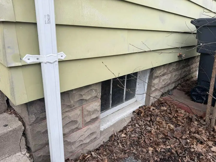 10802 W York House Road, Beach Park, IL 60087 - #3