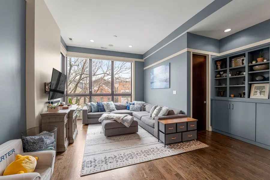 1622 W Julian Street #2, Chicago, IL 60622 - #3