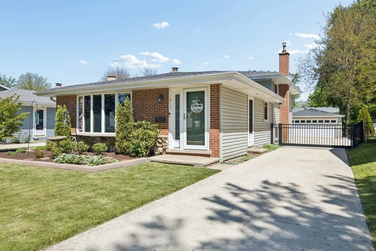 1015 E Lowden Avenue, Wheaton, IL 60189 - #1