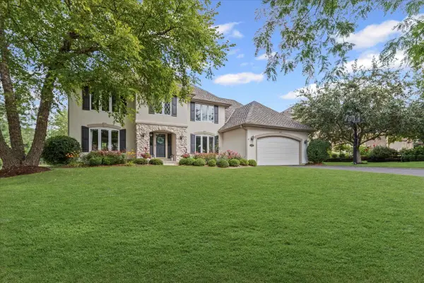 2496 Emerald Lane, Lindenhurst, IL 60046