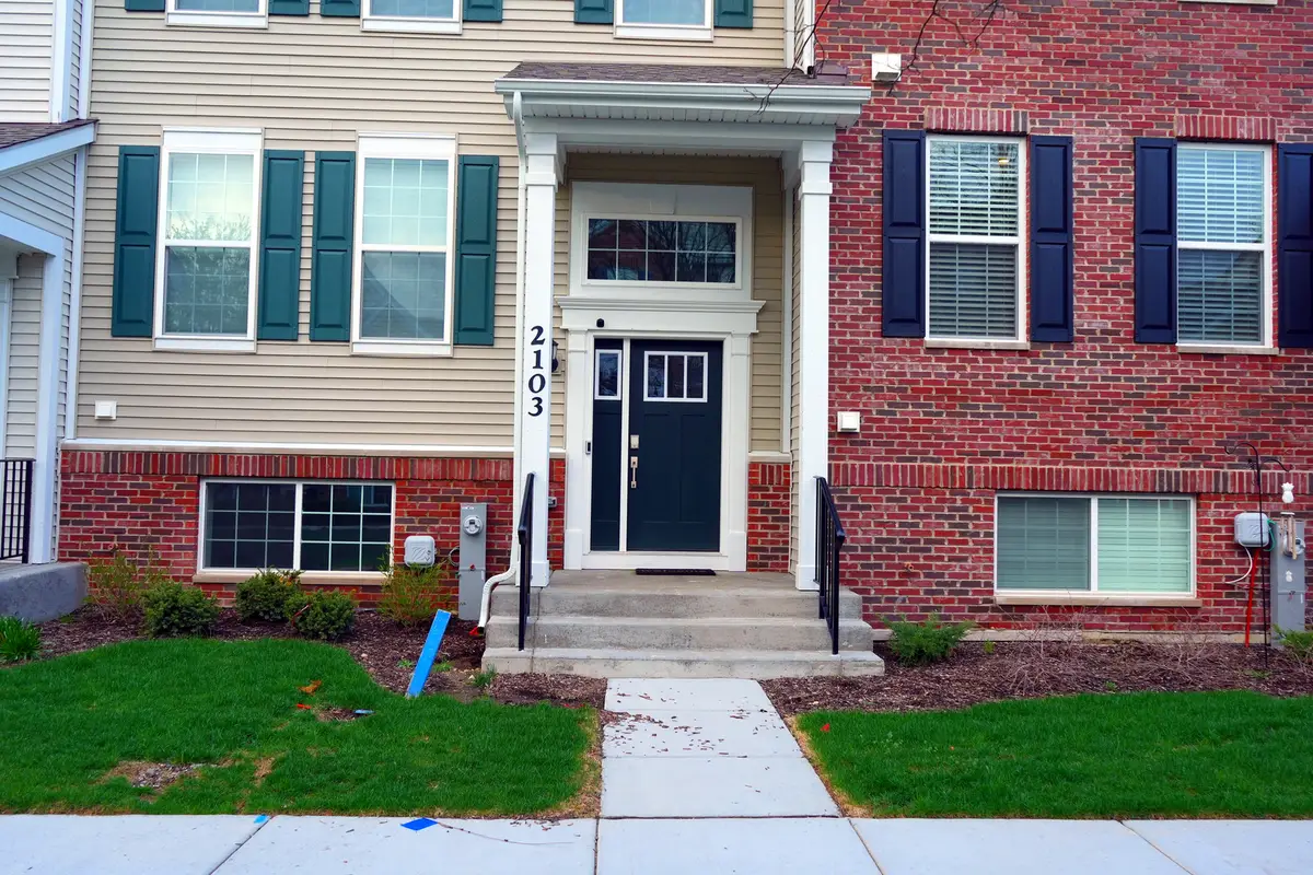 2103 Neubauer Circle, Lindenhurst, IL 60046 - #1