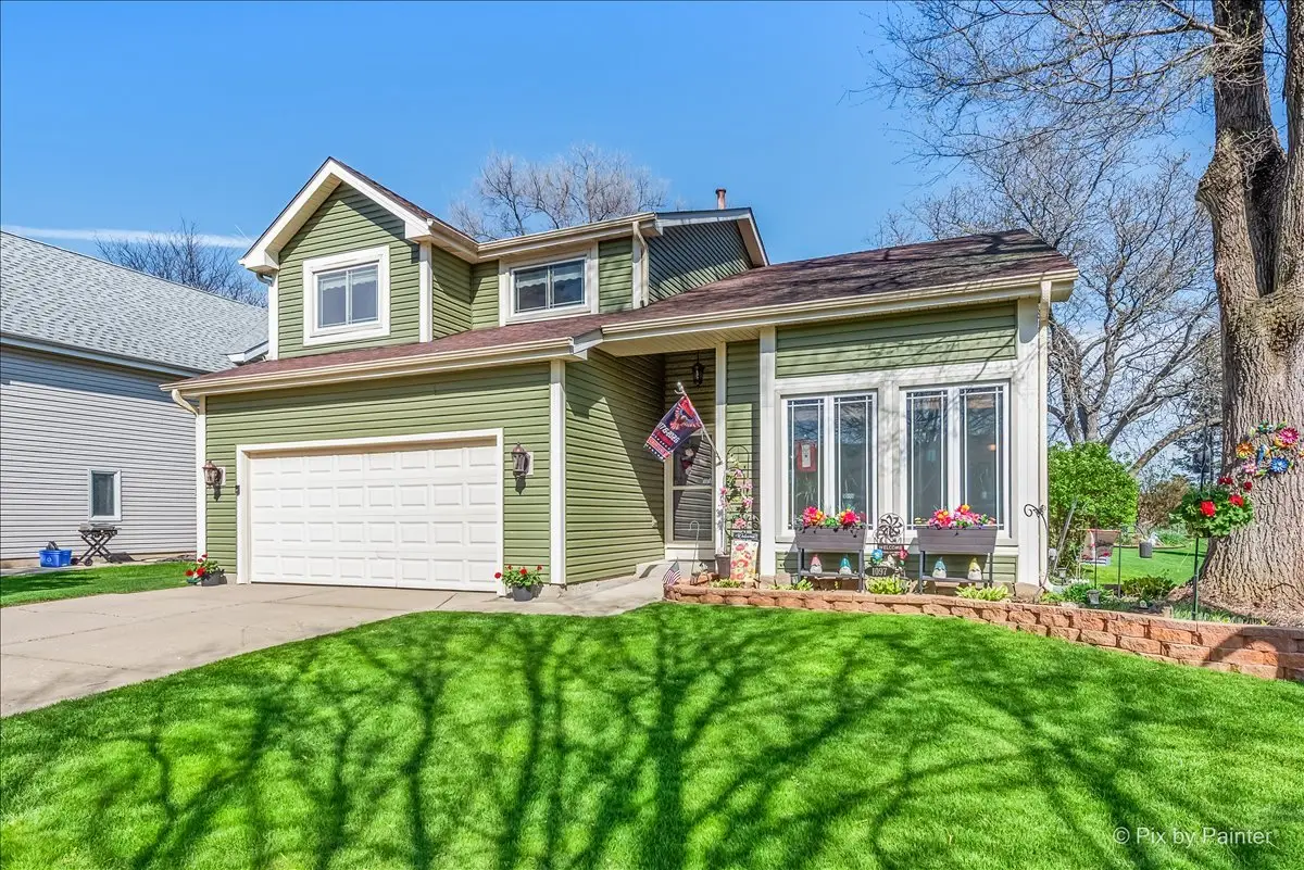 1097 Amberwood Drive, Crystal Lake, IL 60014 - #1