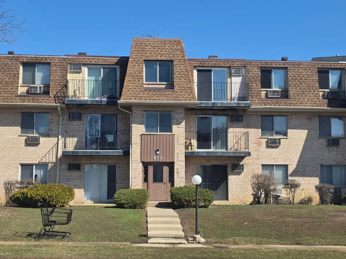 212 Shorewood Drive #2D, Glendale Heights, IL 60139 - #1