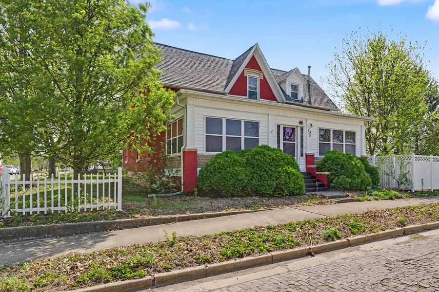 110 N Pike Street, Oakland, IL 61943 - #2