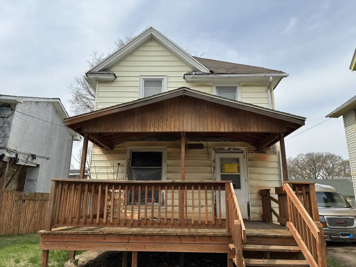902 N Horsman Street, Rockford, IL 61101 - #1