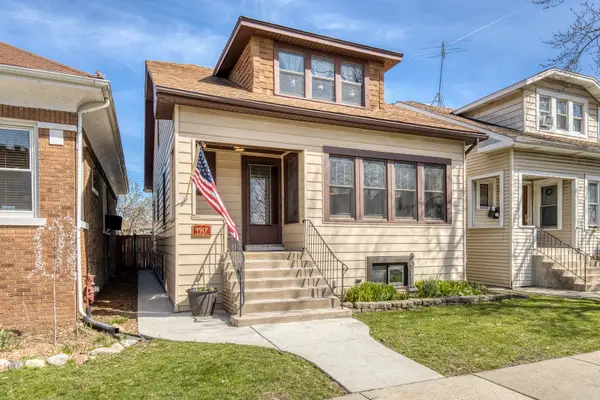 4917 N Kilbourn Avenue, Chicago, IL 60630