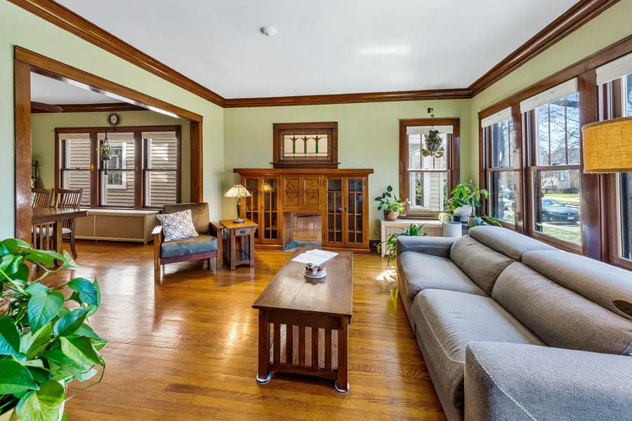 4917 N Kilbourn Avenue, Chicago, IL 60630 - #2