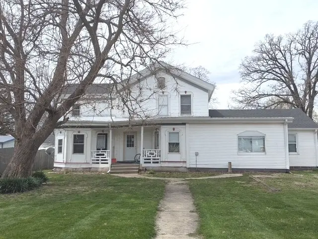 302 S Ottawa Street, Earlville, IL 60518 - #2