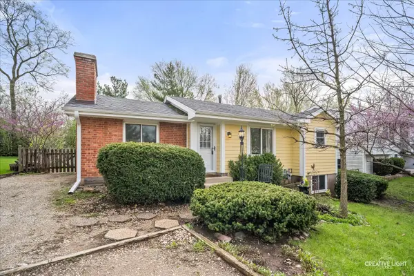 6110 Hilly Way, Oakwood Hills, IL 60013