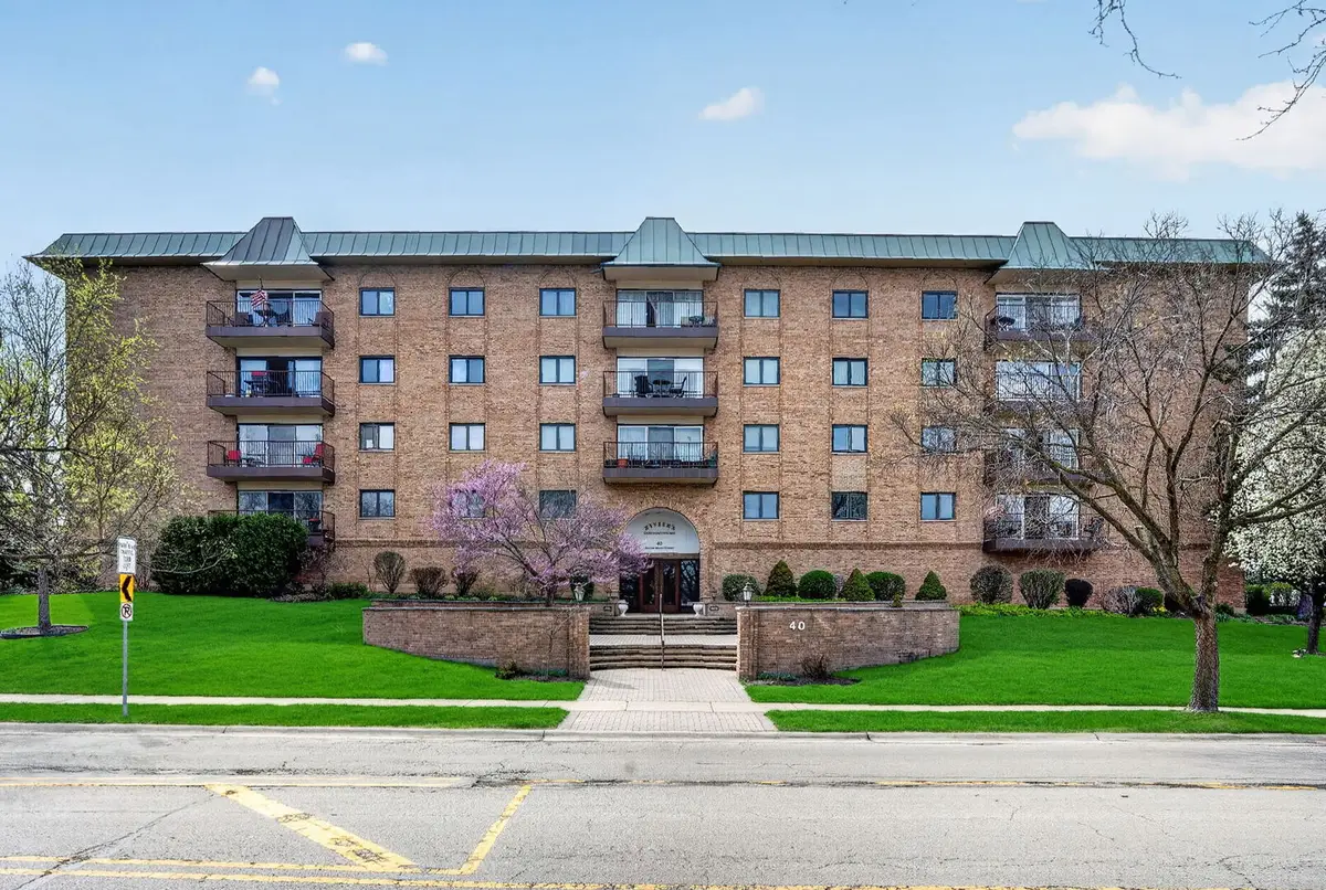 40 S Main Street #3-H, Glen Ellyn, IL 60137 - #1