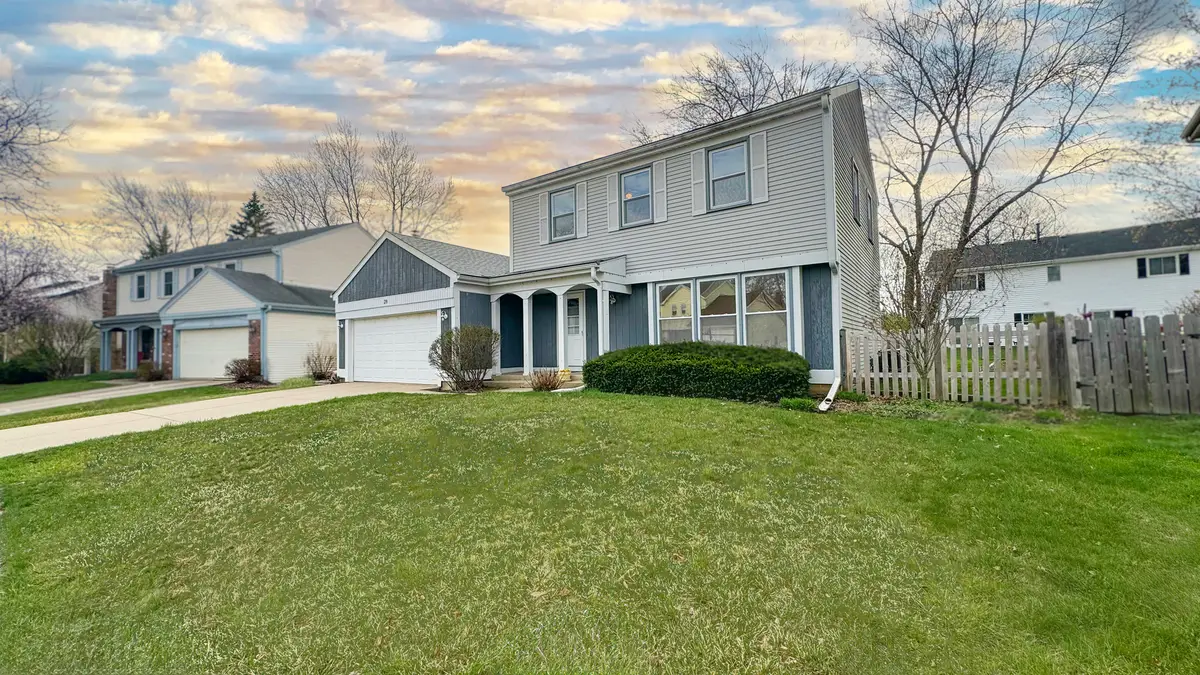 28 Montgomery Lane, Vernon Hills, IL 60061 - #1