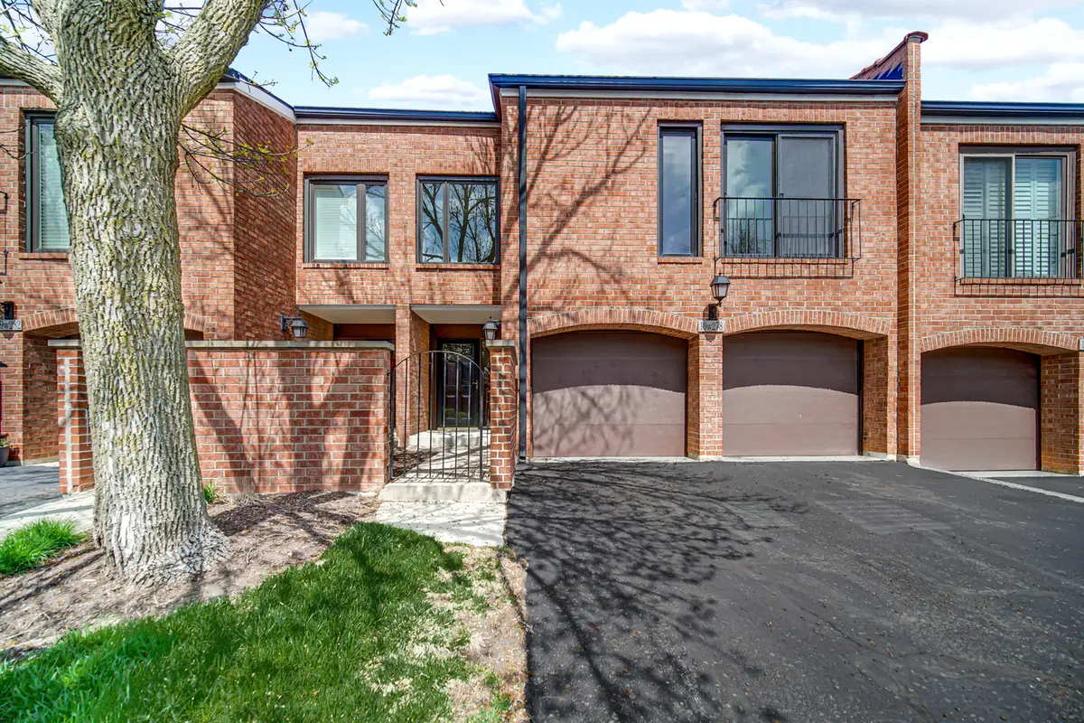 19W278 Governors Trail, Oak Brook, IL 60523 - #1