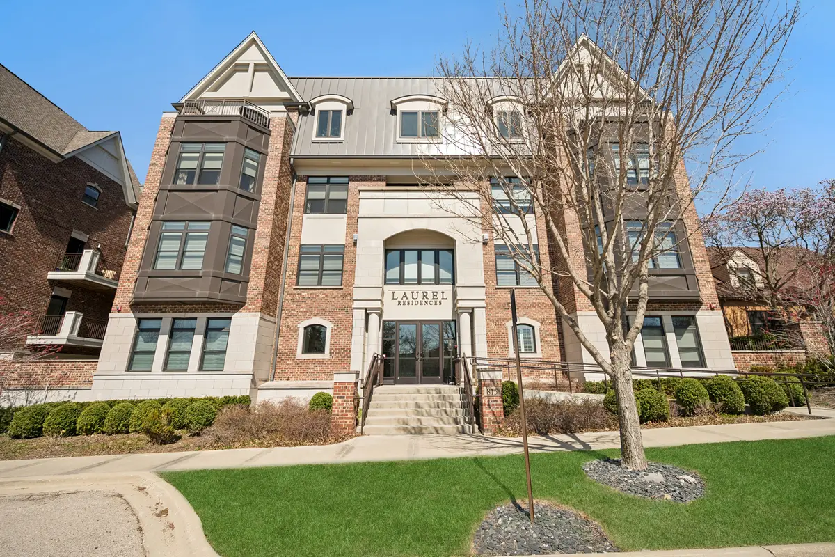 815 Laurel Avenue #203, Highland Park, IL 60035 - #1