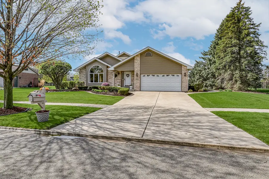 3204 Hickory Creek Drive, New Lenox, IL 60451 - #2