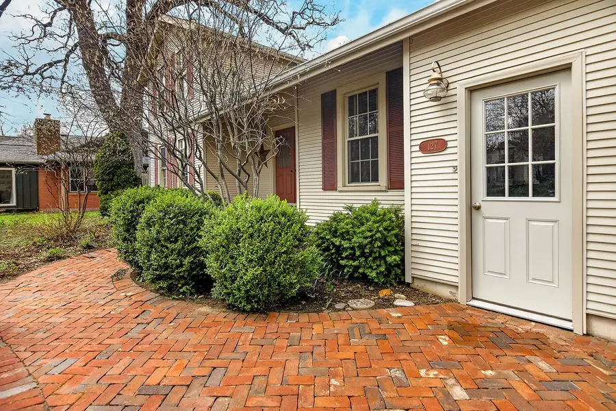 127 W River Street, Rockton, IL 61072 - #2