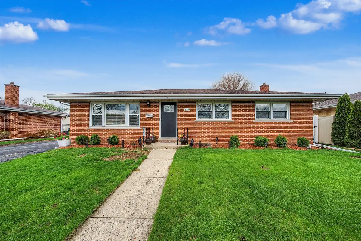 581 Welter Drive, Wood Dale, IL 60191 - #1