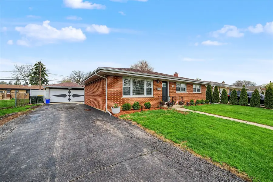 581 Welter Drive, Wood Dale, IL 60191 - #2