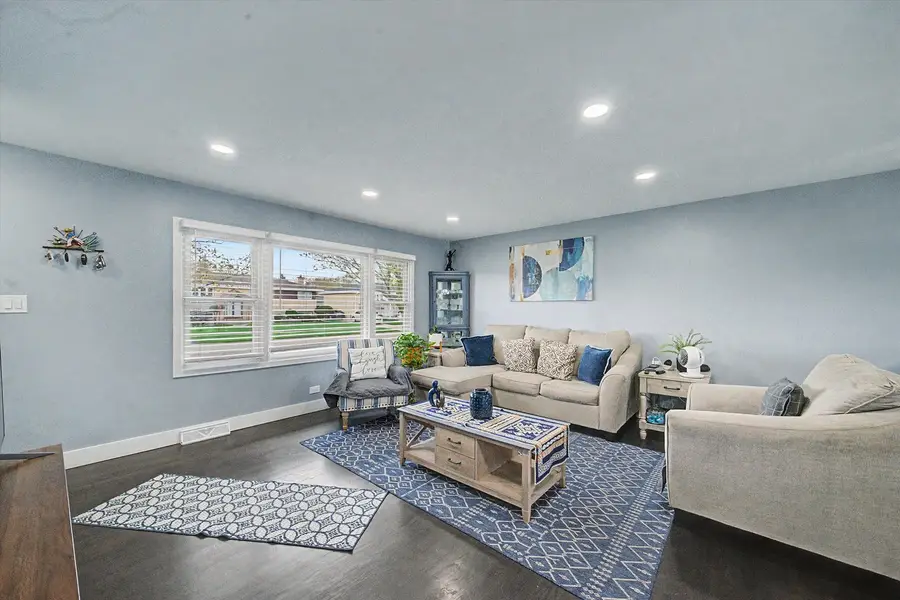 581 Welter Drive, Wood Dale, IL 60191 - #3