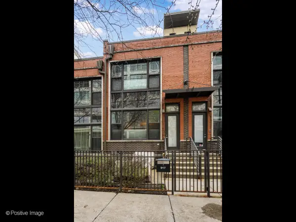 917 N Kingsbury Street #917, Chicago, IL 60610