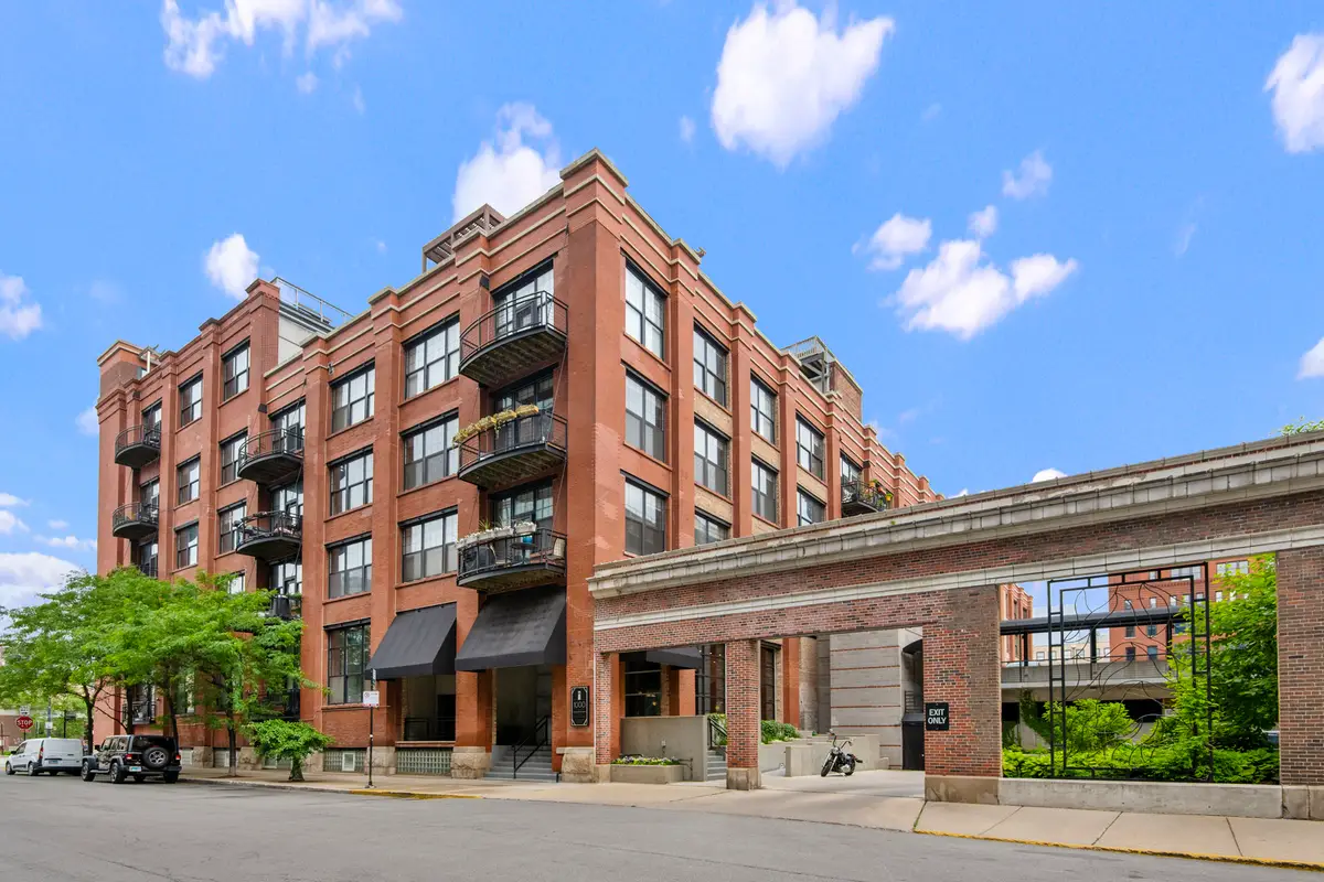 Address Withheld By Seller, Chicago, IL 60607 - #1