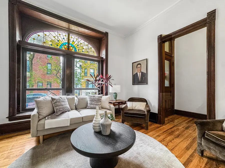 208 W St Paul Avenue, Chicago, IL 60614 - #3