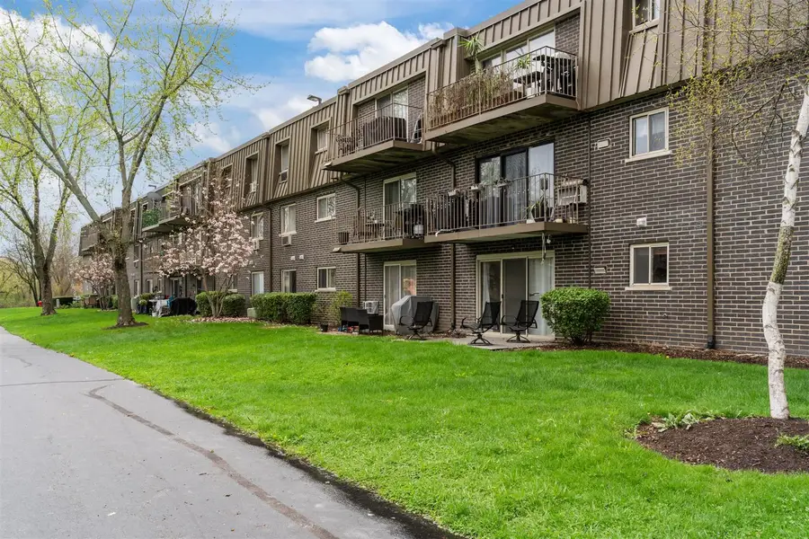 570 Fairway View Drive #3H, Wheeling, IL 60090 - #2