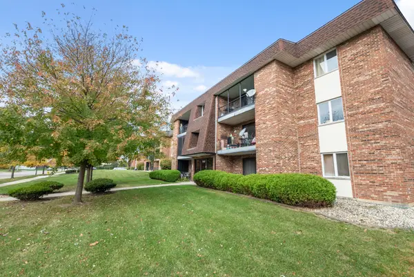 9130 W 140th Street #2NW, Orland Park, IL 60462