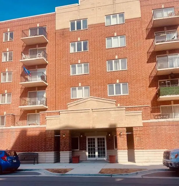 3303 Grove Avenue #306, Berwyn, IL 60402 - #1