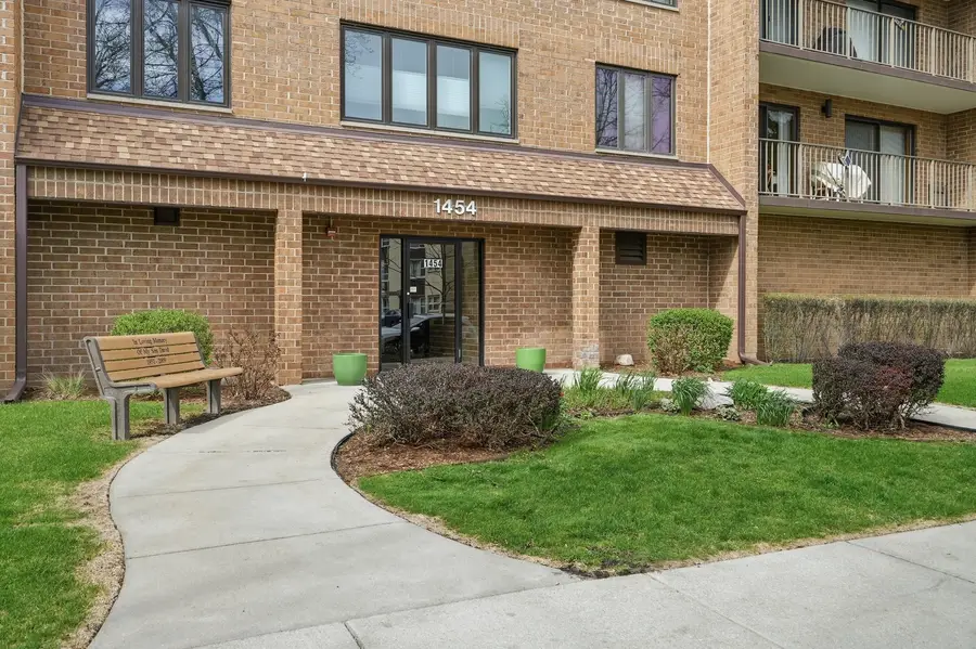 1454 Ashland Avenue #305, Des Plaines, IL 60016 - #2